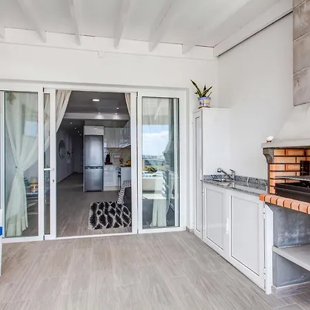 El Galeon Apartment Playa Blanca  Exterior photo